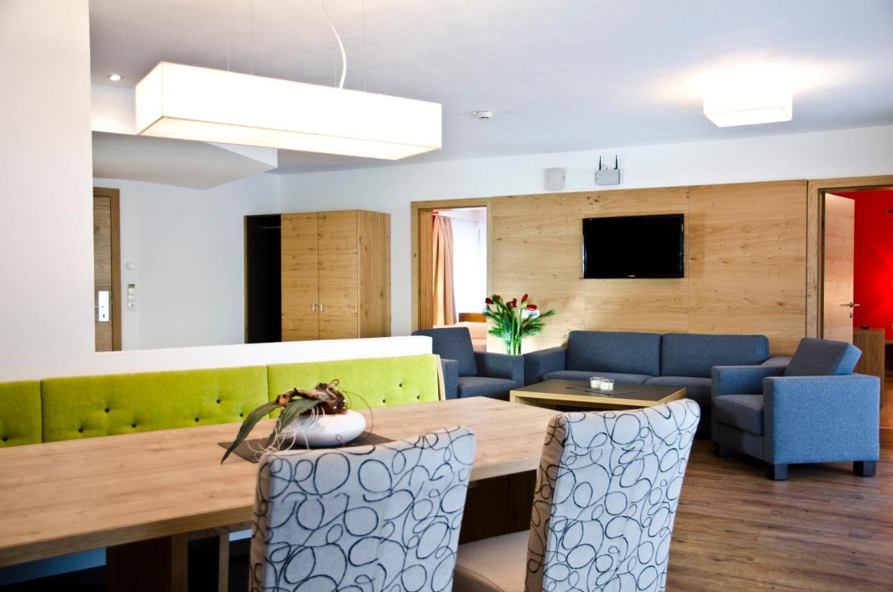 Hotel Garni Alpenland Ischgl Exterior photo